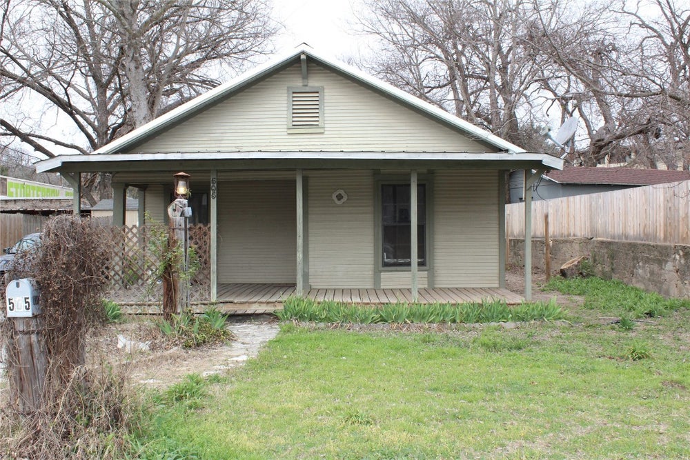 505 Grace Street, Glen Rose, TX 76043 BHGRE