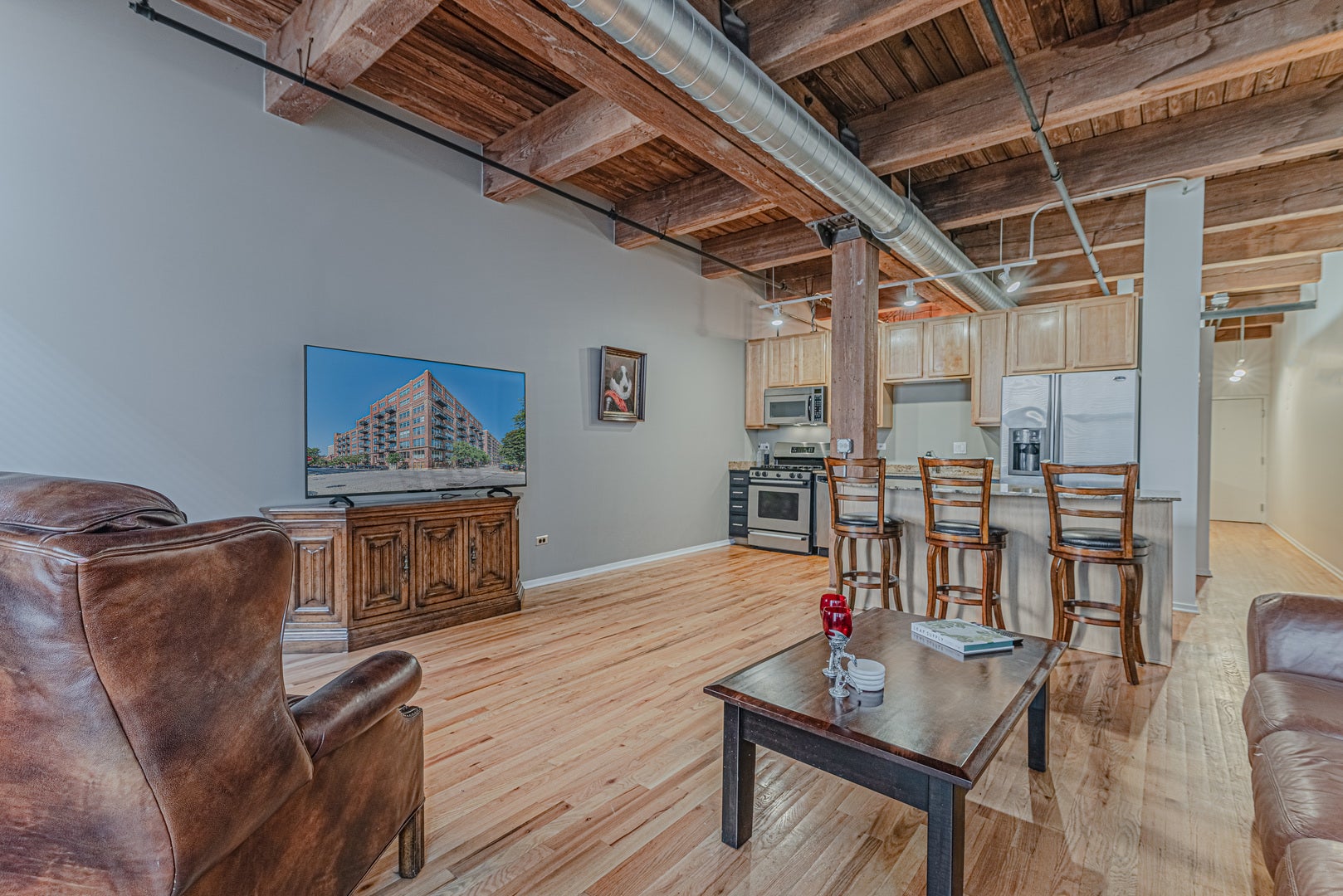 Chicago Real Estate | View 1500 W Monroe Street, 517 | Listing | View 3