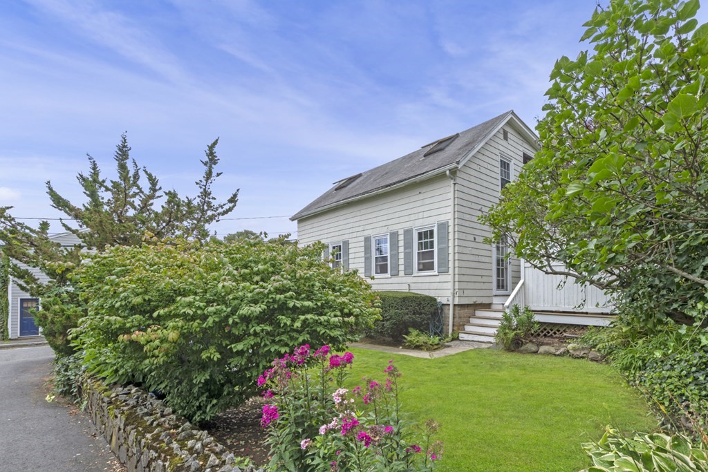 7 Cottage Street Marblehead MA 01945 MLS 73159875 Coldwell