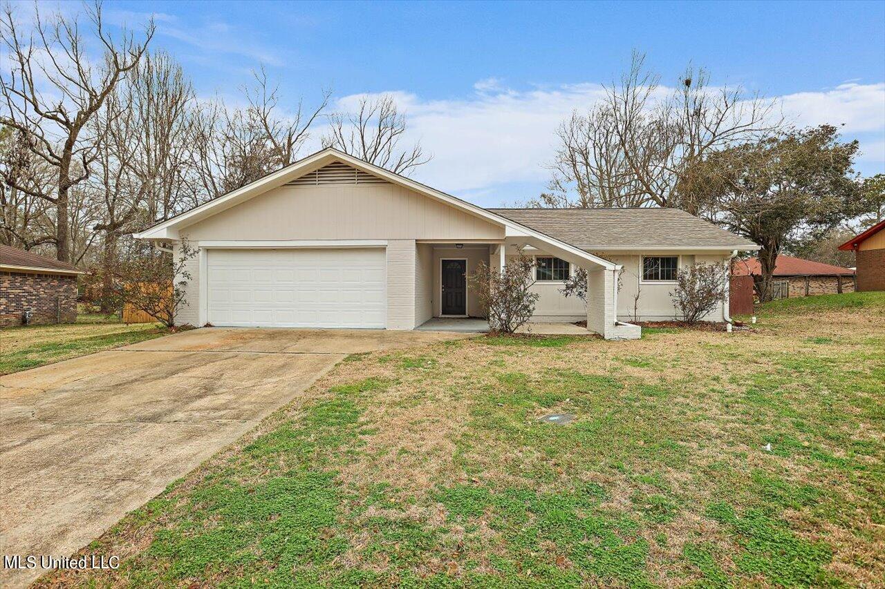 123 Oakridge Drive, Jackson, MS 39212 - ERA