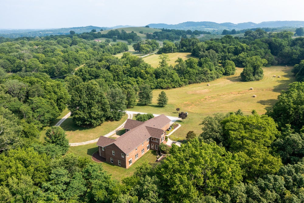 1426 Mooresville Pike, Columbia, TN 38401 BHGRE