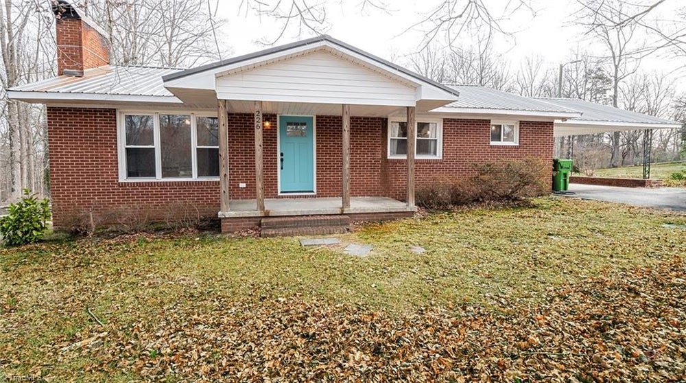 226 Spring Hollow Road, High Point, NC 27265 BHGRE