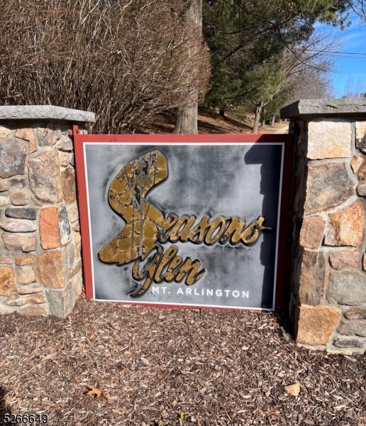 60 Brookside Ln, Mount Arlington Boro, NJ 07856 ERA