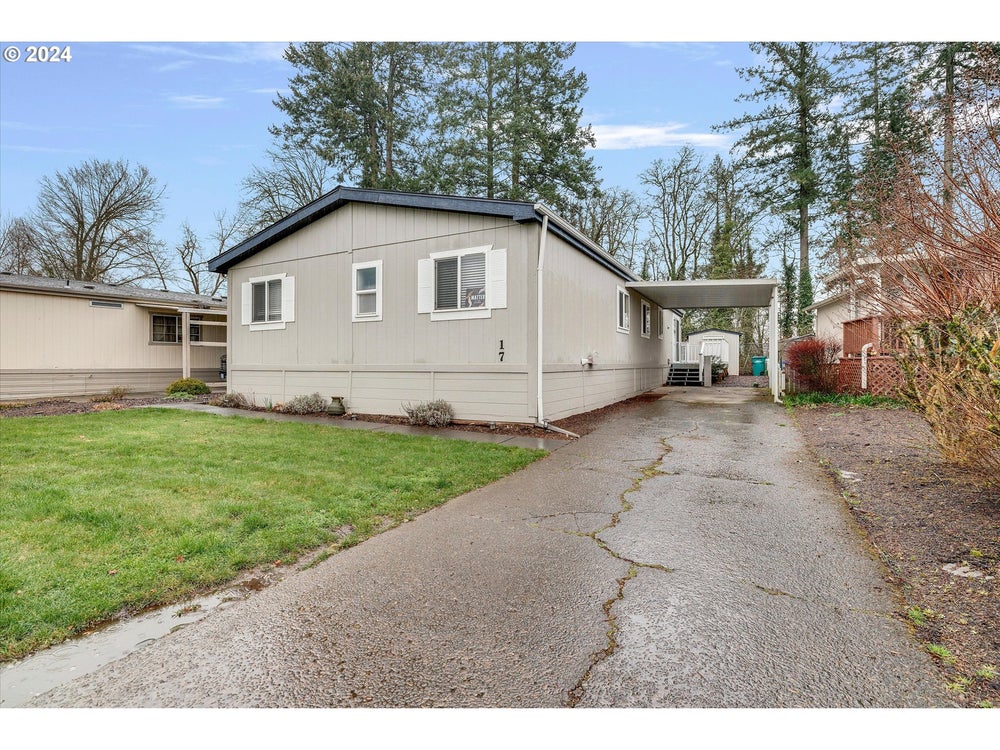 13900 SE Highway 212 17, Clackamas, OR 97015 BHGRE