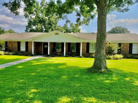 Local Real Estate Homes For Sale Saraland Al Coldwell Banker