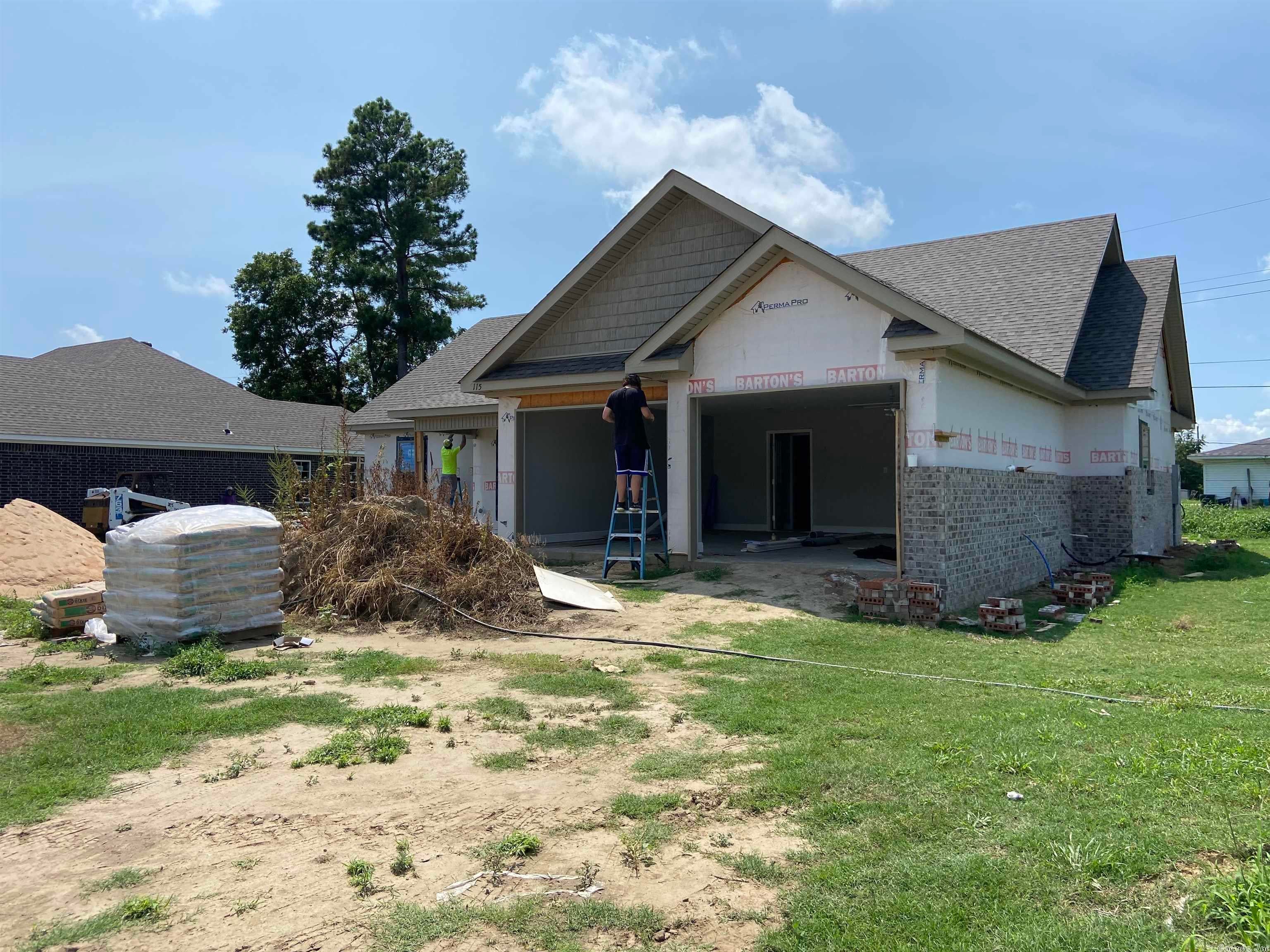 SFR located at 115 Pecan