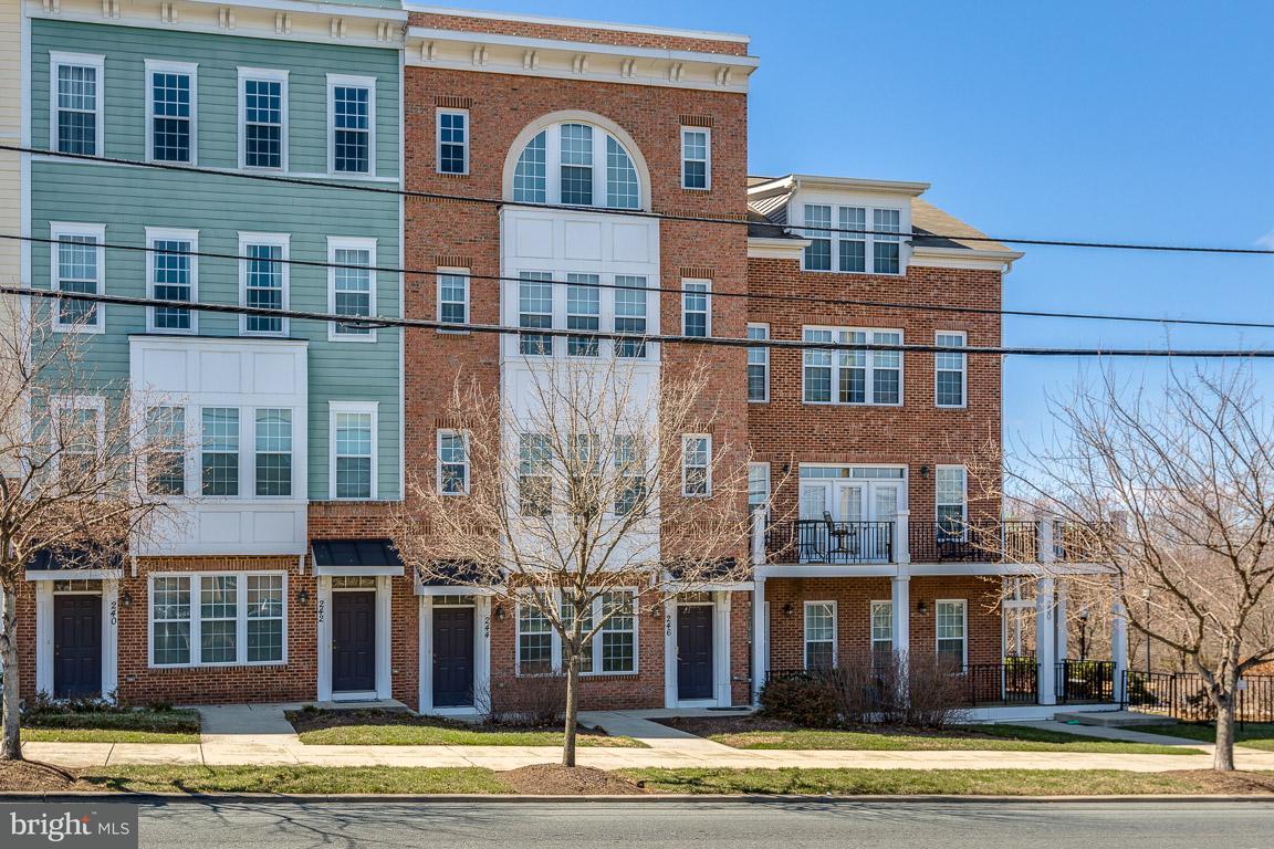 246 N Summit Ave # 19 #19, Gaithersburg, MD — MLS# 1000382834 — ZipRealty