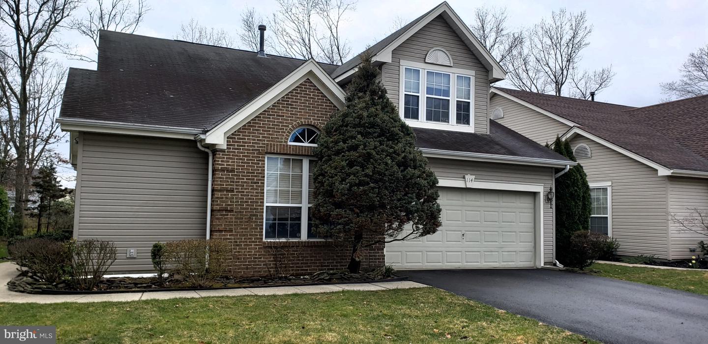 SFR located at 114 Sylvan Lake Blvd
