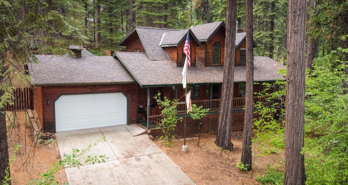 SFR located at 1844 Pine Drive