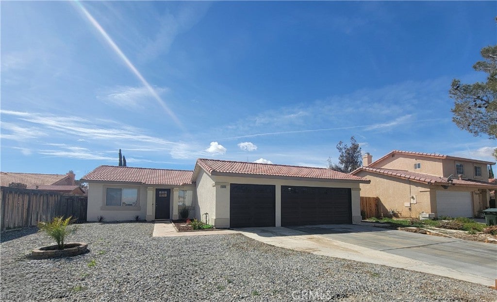 SFR located at 10849 Hickory Street