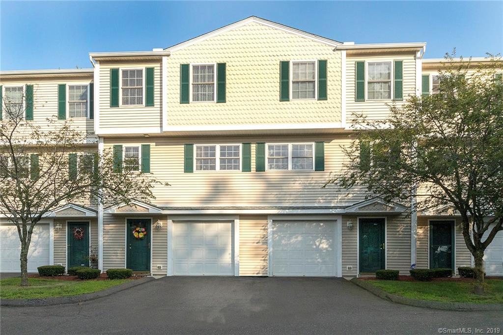 Lauren Freedman of Coldwell Banker Residential Brokerage Connecticut