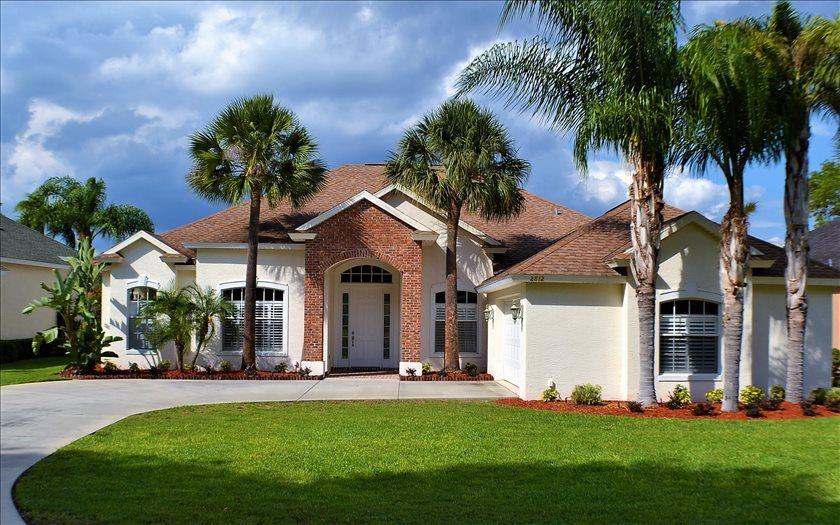 2812 BRIARWOOD LN, SEBRING, FL — MLS# 243177 — CENTURY 21 Real Estate