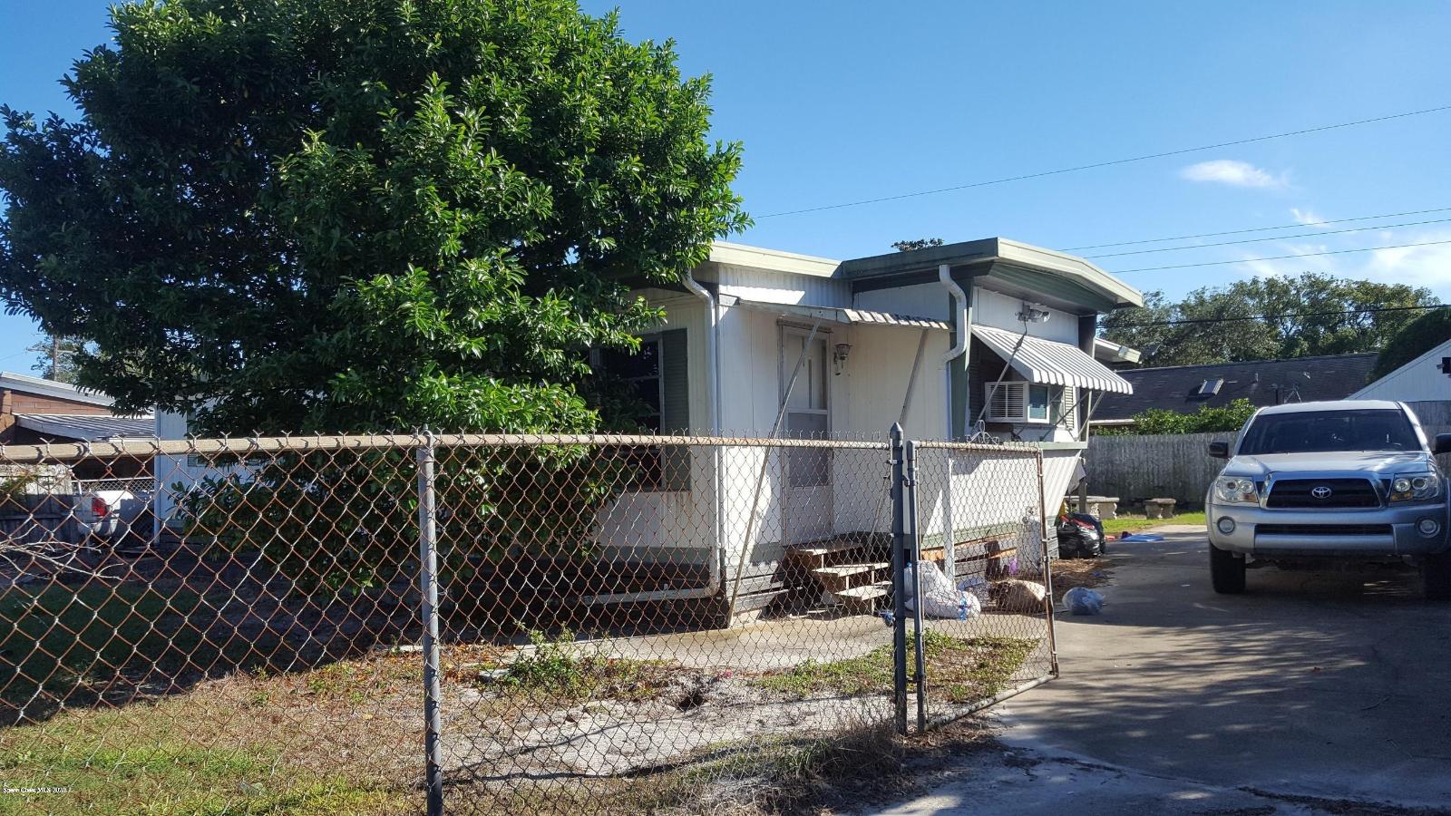 Lisa Moore of Better Homes and Gardens Real Estate Star in Barefoot Bay, FL