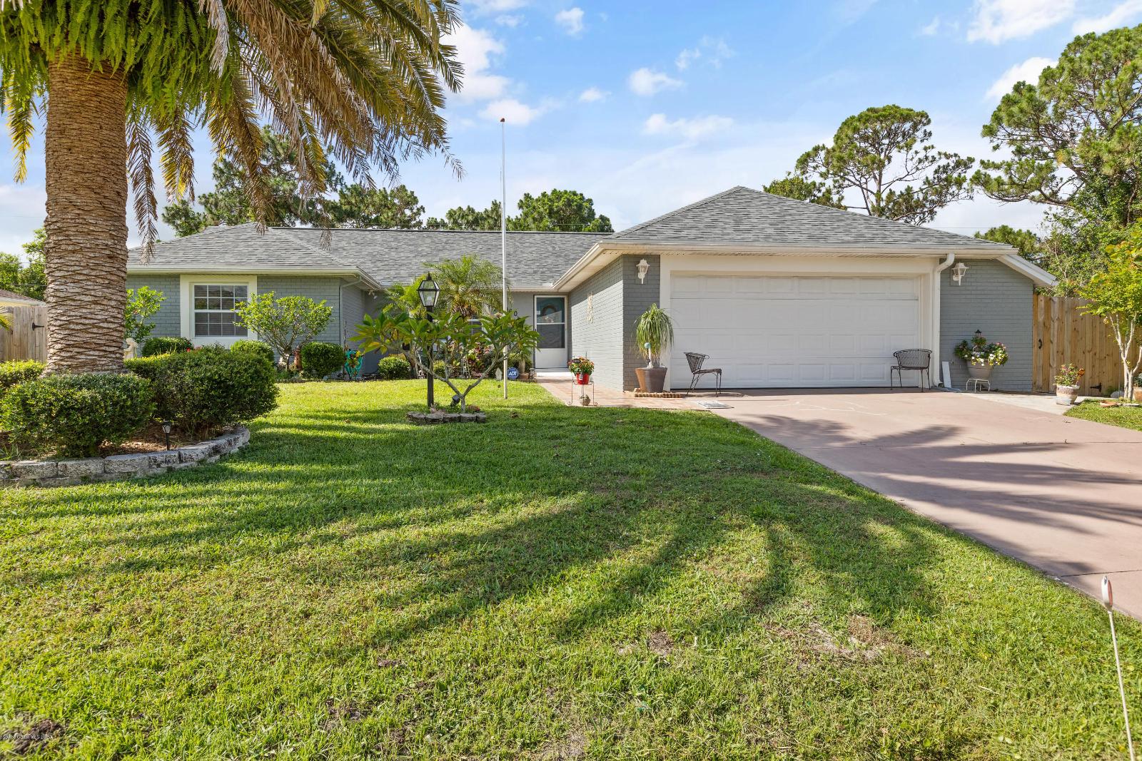 1060 Hosbine St Se, Palm Bay, FL — ZipRealty