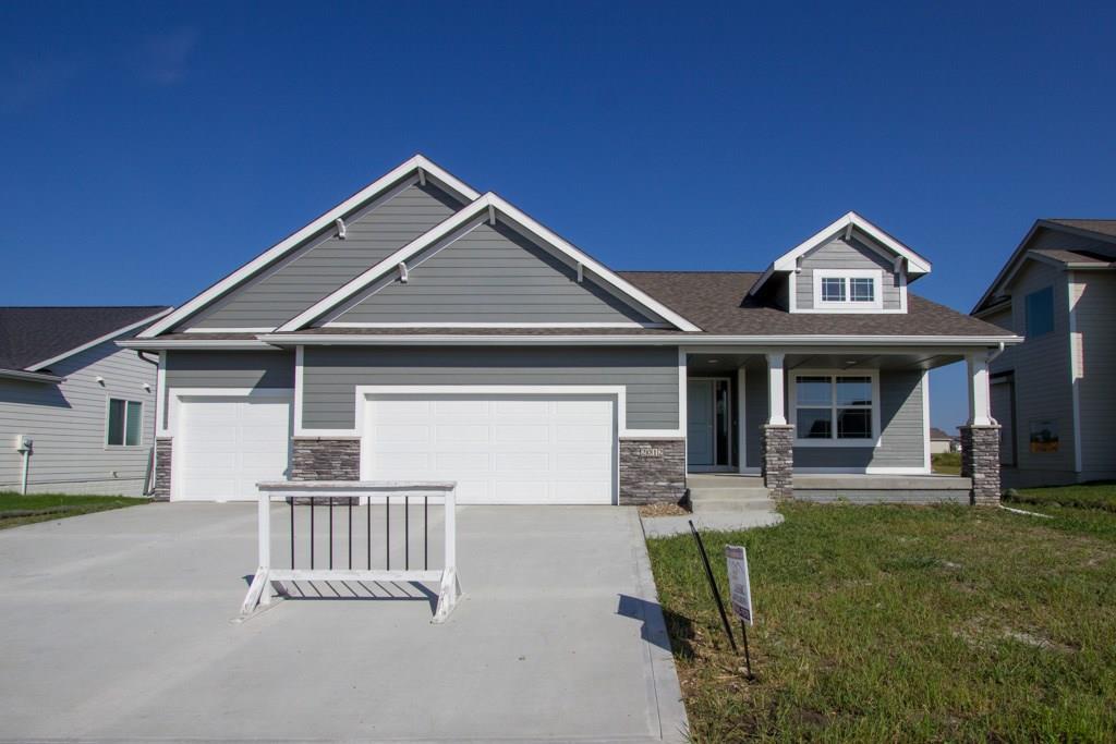 2017 Nw Reinhart Dr Ankeny Ia Mls 556726 Coldwell Banker The Heart Icon To Add This Property Your Favorites List