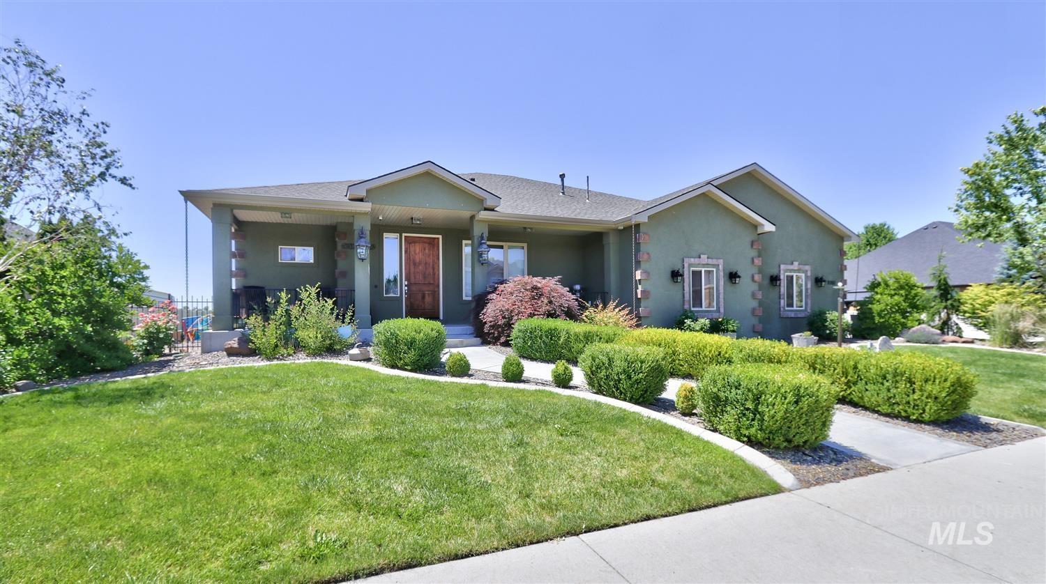 SFR located at 9261 S Foraker Ave