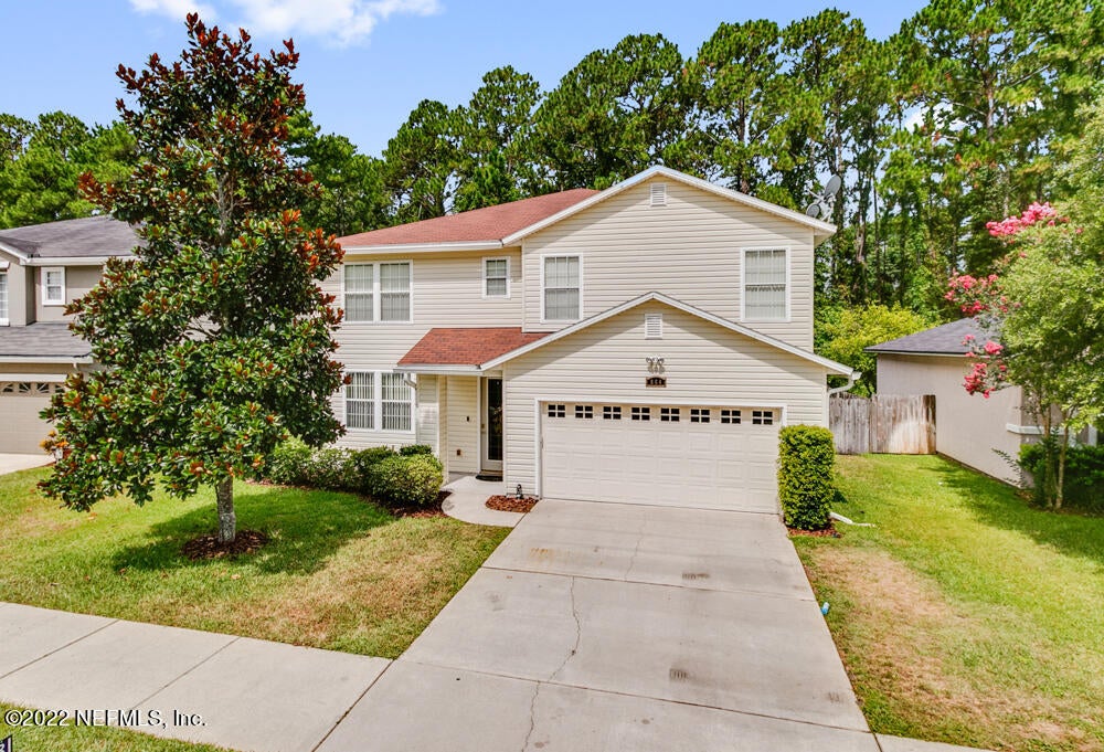 SFR located at 864 COLLINSWOOD DR W