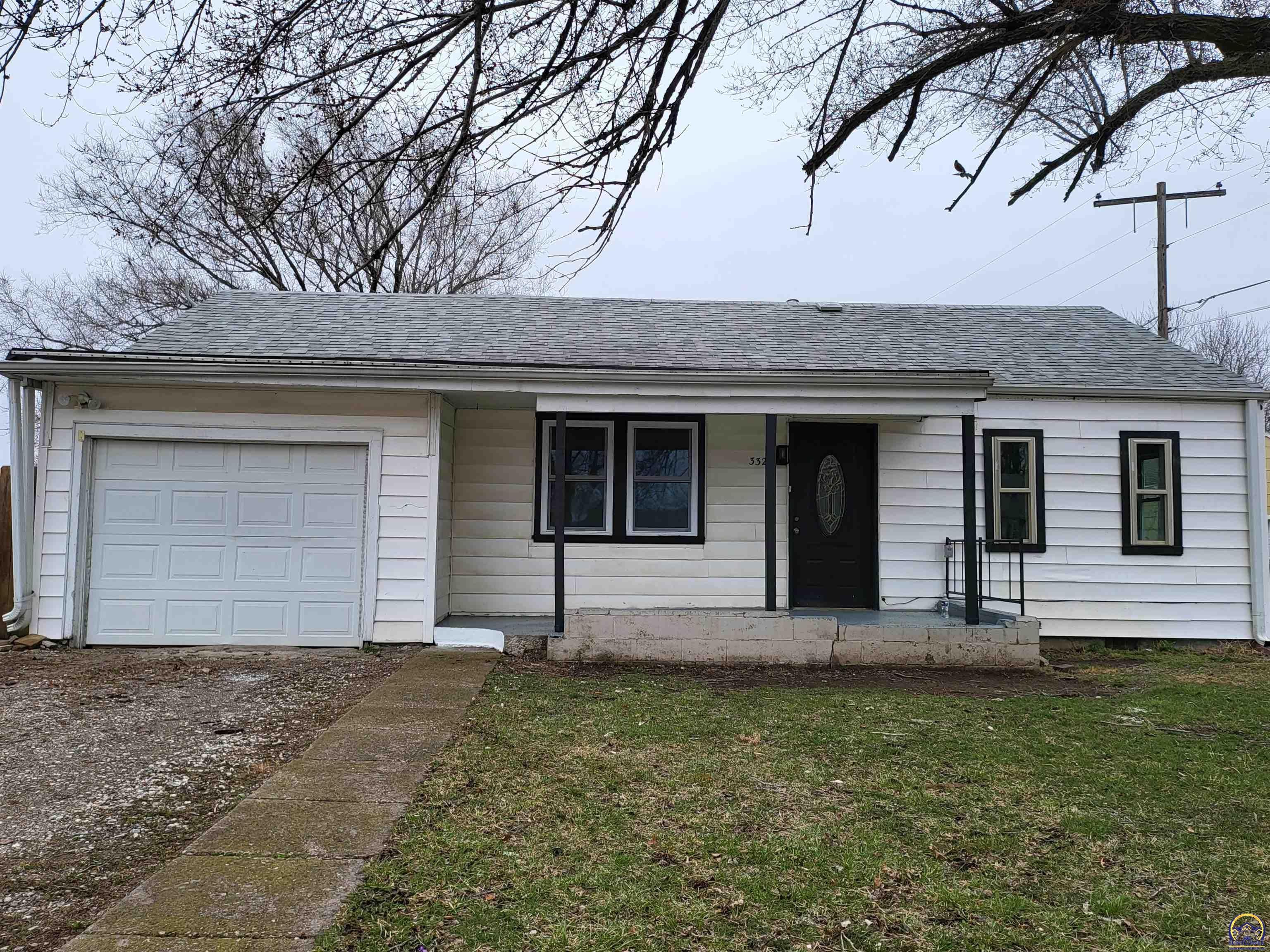 SFR located at 3324 SE Virginia Ave