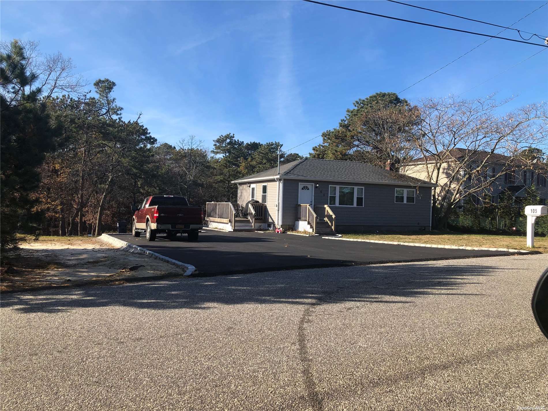 SFR located at 105 Peters Lane