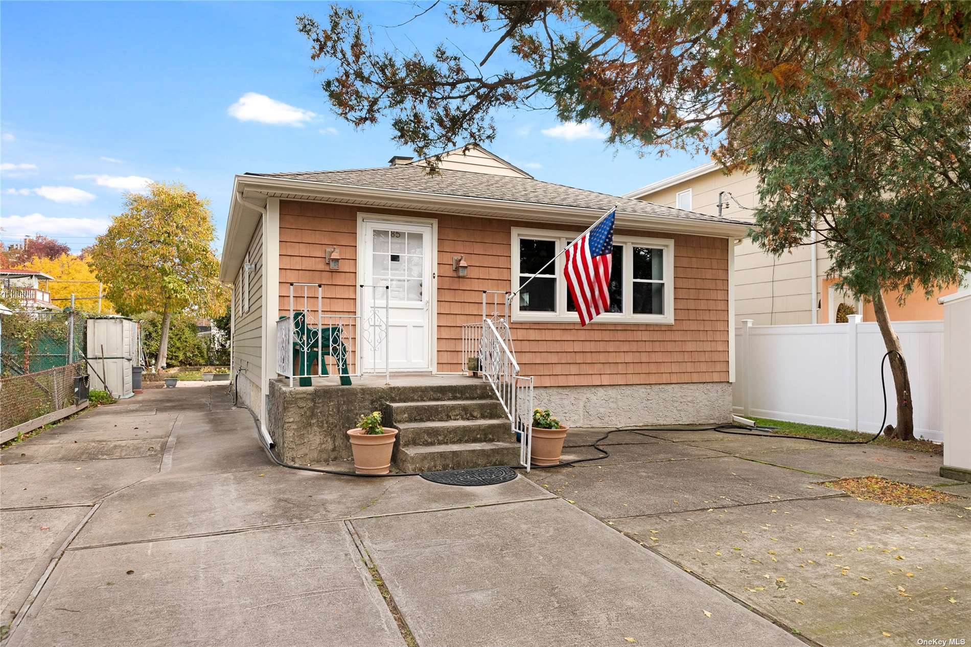 85 Oberlin St, Staten Island, NY — Coldwell Banker