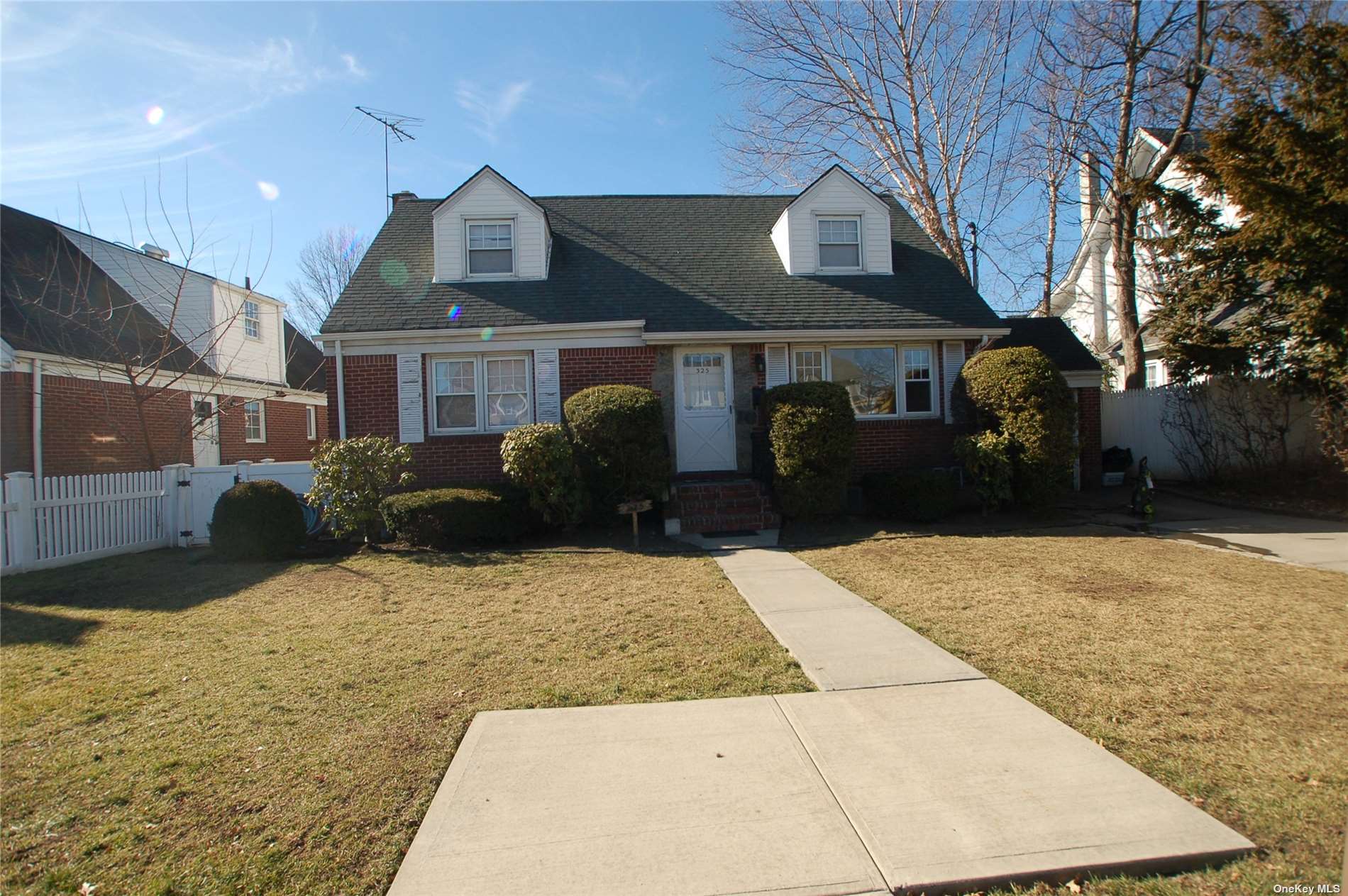 SFR located at 325 Covert Avenue