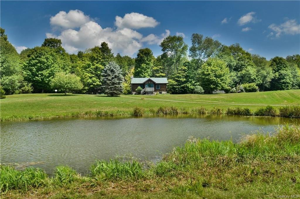 Beth Bernitt Century 21 Country Realty Bethel Ny