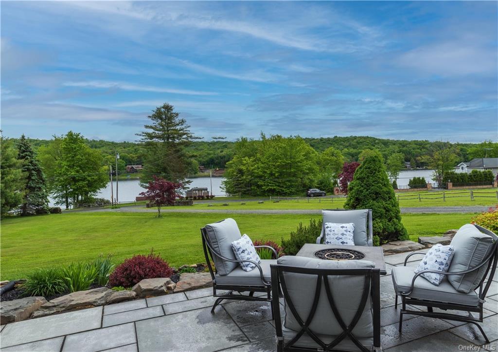 Beth Bernitt Century 21 Country Realty Bethel Ny