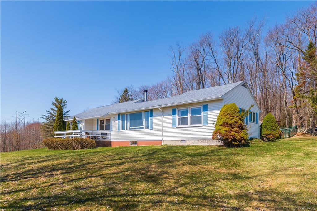 Beth Bernitt Century 21 Country Realty Bethel Ny