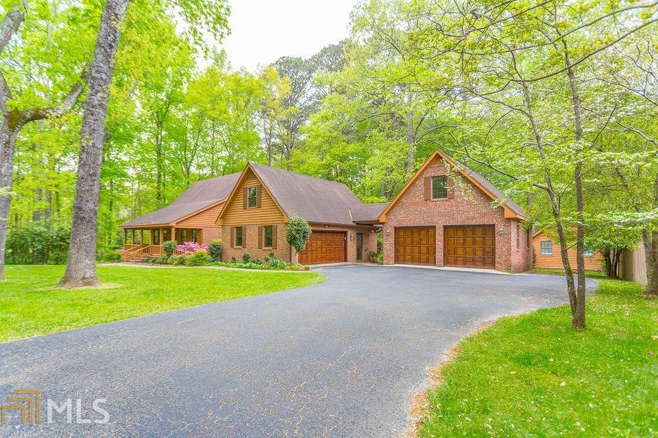 Oliver Heyer of Better Homes and Gardens Real Estate Jackson Realty in