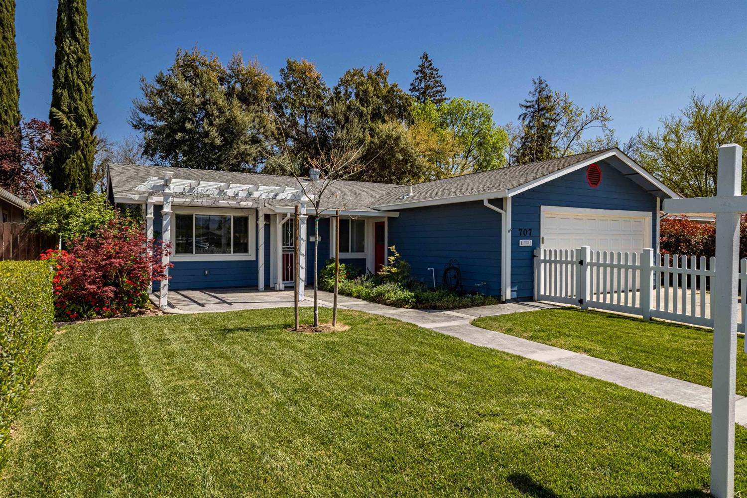 Local Real Estate — Coldwell Banker Select Real Estate