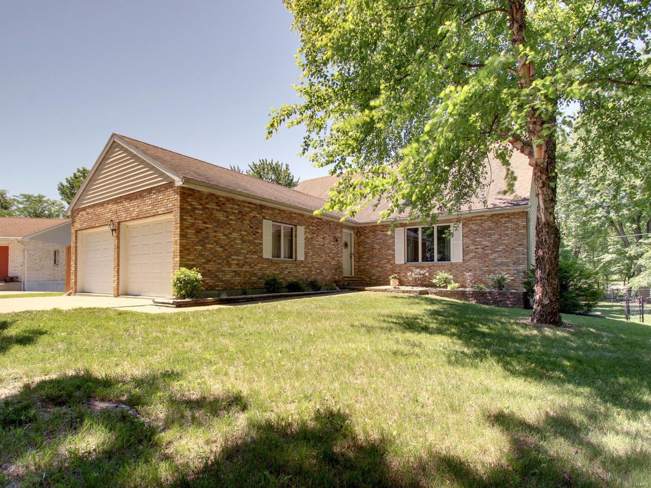 Century 21 Real Estate — CENTURY 21 Broughton Team