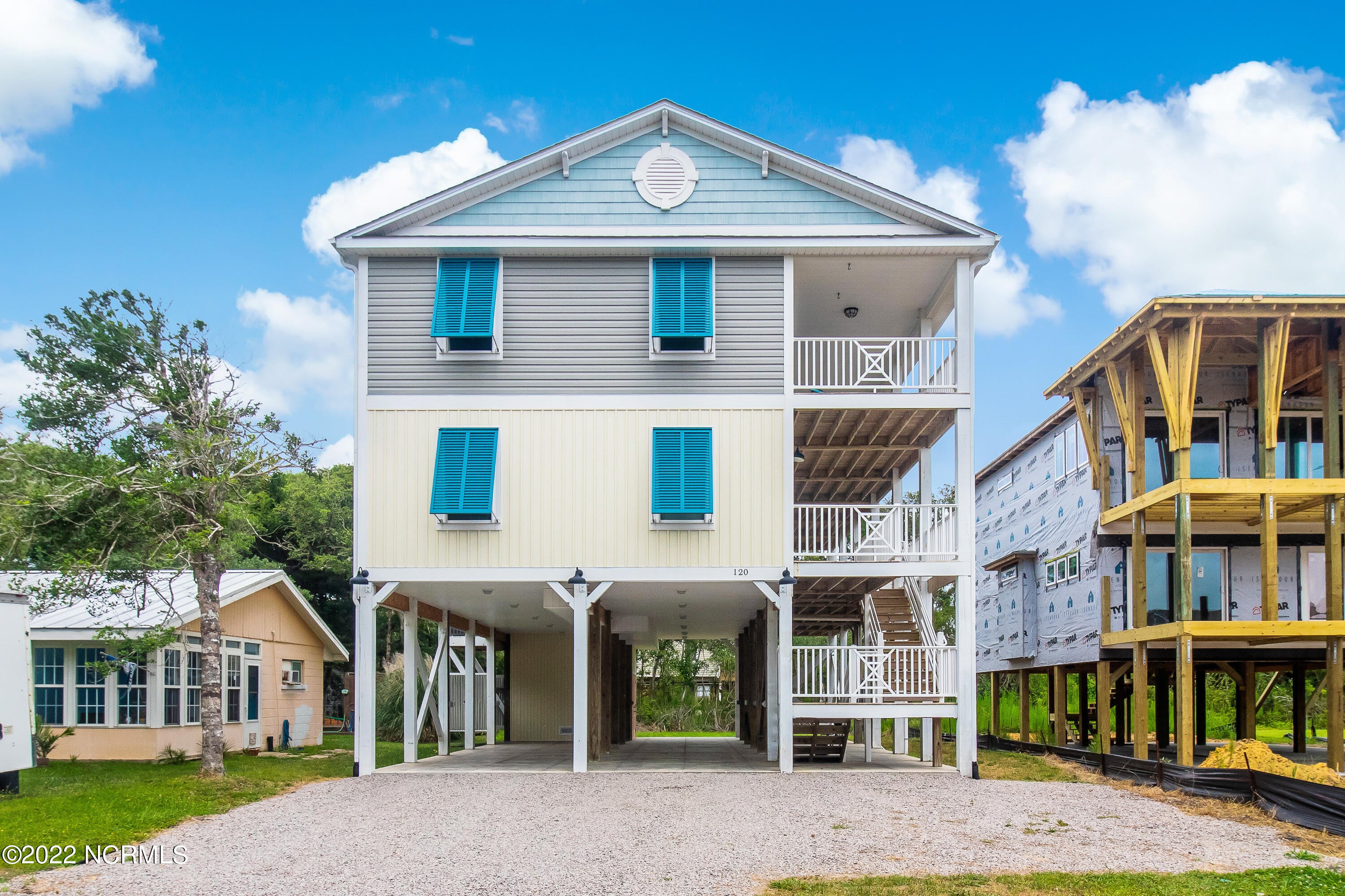 SFR located at 120 SE 75th Street