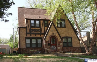 SFR located at 1861 Dakota Street
