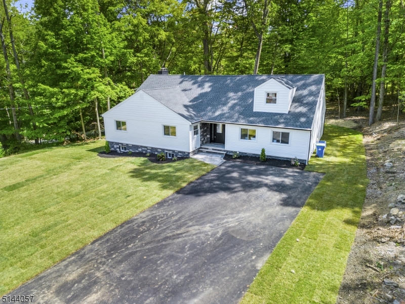 17 OLCOTT Ln  