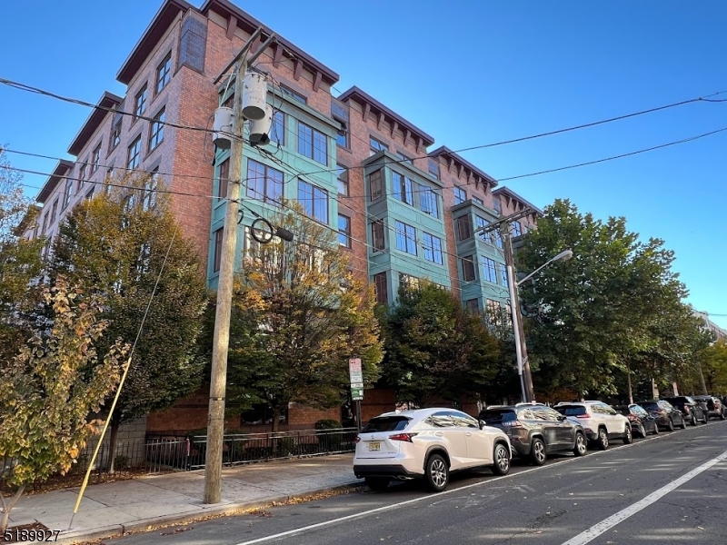 1331 Grand St Unit 210