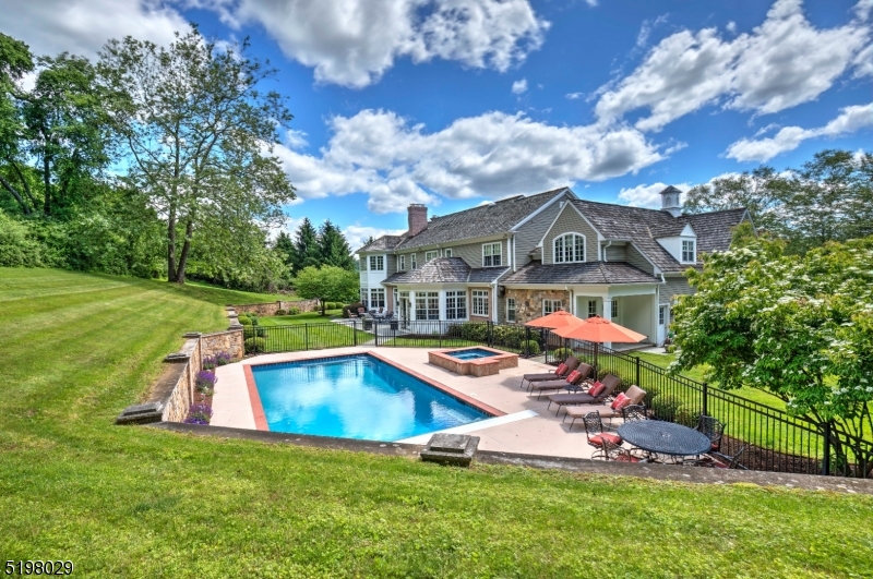 Peapack Gladstone, NJ Real Estate Housing Market & Trends | Better Homes and Gardens<sup>®</sup> Real Estate