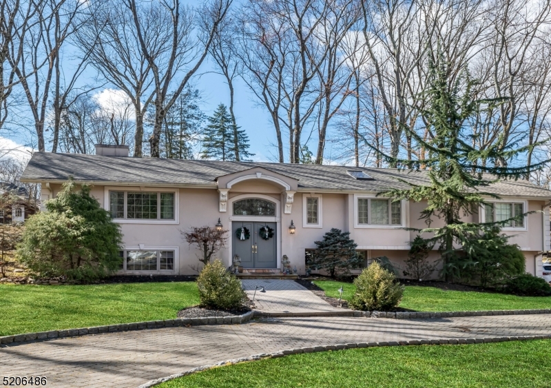 Franklin Lakes, NJ Real Estate Housing Market & Trends | Better Homes and Gardens<sup>®</sup> Real Estate