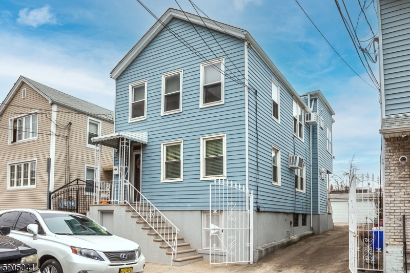 Newark, NJ Real Estate Housing Market & Trends | Better Homes and Gardens<sup>®</sup> Real Estate