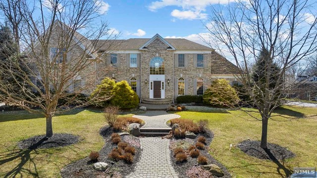 Woodcliff Lake, NJ Real Estate Housing Market & Trends | Better Homes and Gardens<sup>®</sup> Real Estate