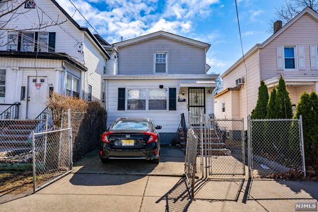 Passaic, NJ Real Estate Housing Market & Trends | Better Homes and Gardens<sup>®</sup> Real Estate