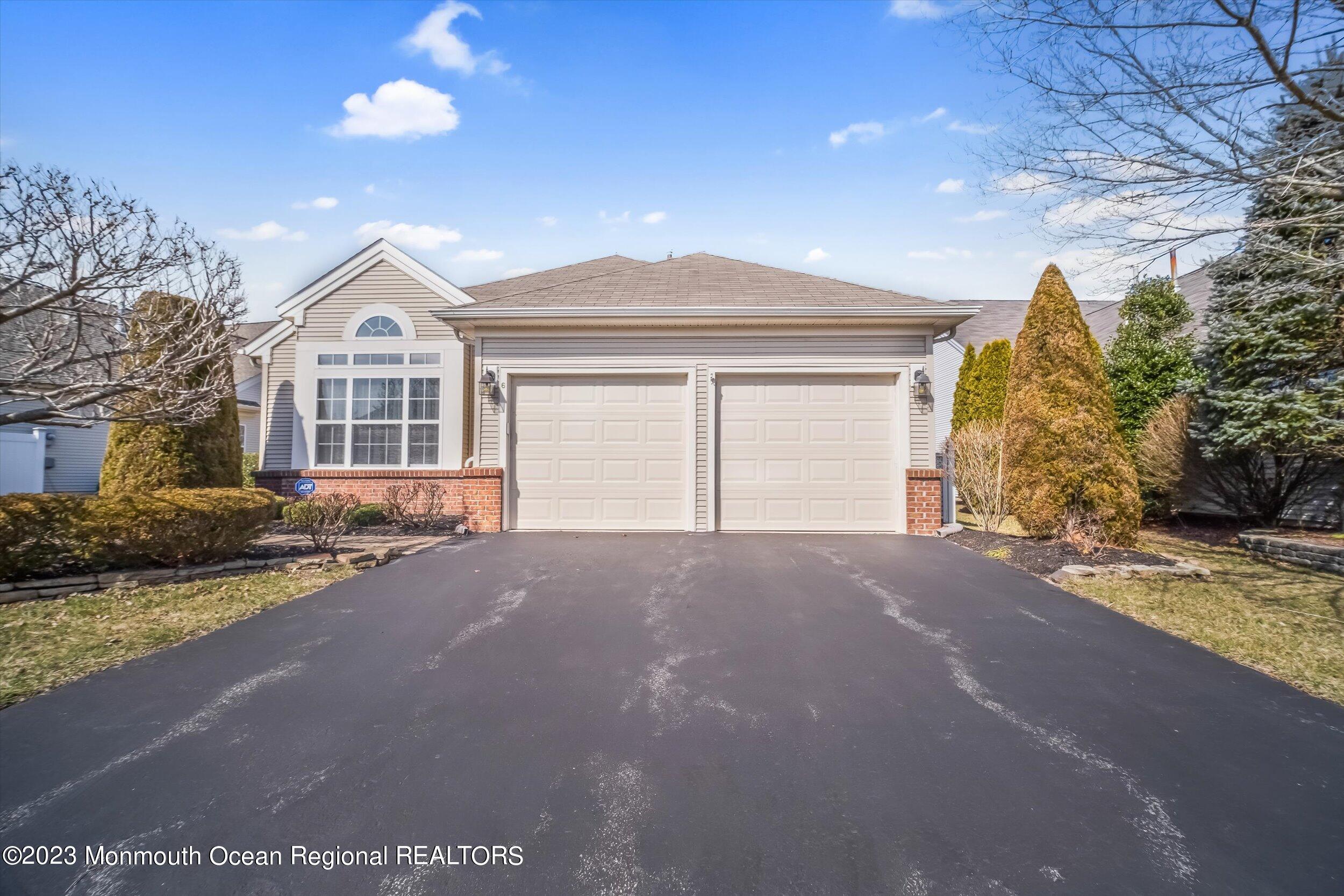 SFR located at 6 Arcadia Drive