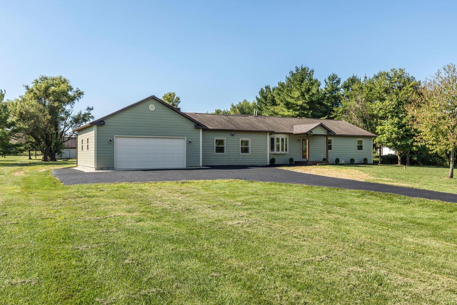 10585 Miller Rd, Johnstown, OH — ZipRealty