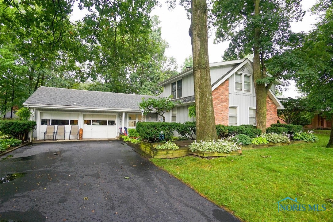 SFR located at 1903 Camelot Lane