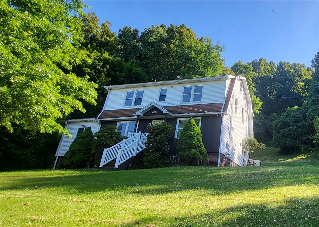 934 La Belle Vue Rd, Vandergrift, PA — Coldwell Banker