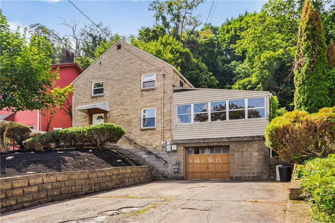 325 Johnston Rd, Penn Hills, PA — Coldwell Banker