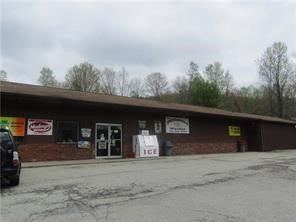 SFR located at 425 Breakneck Rd.