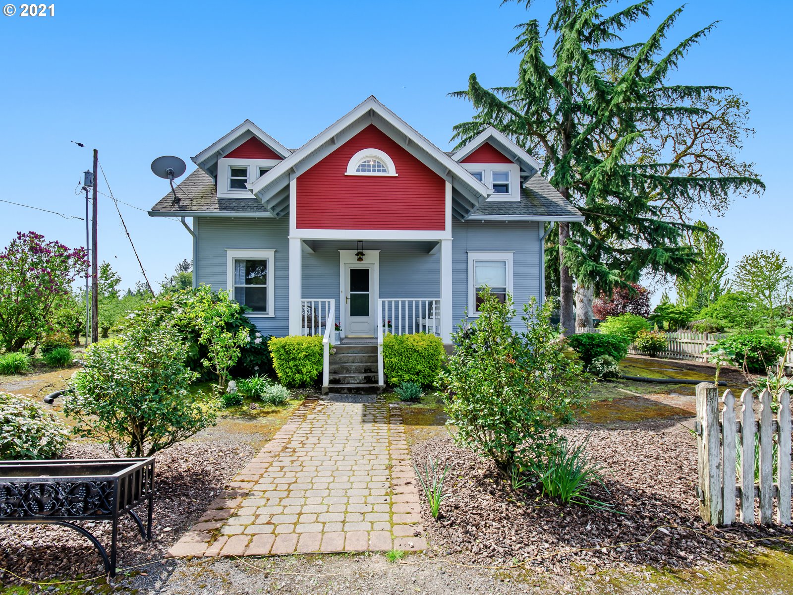 Joy Dale of Knipe Realty ERA Powered