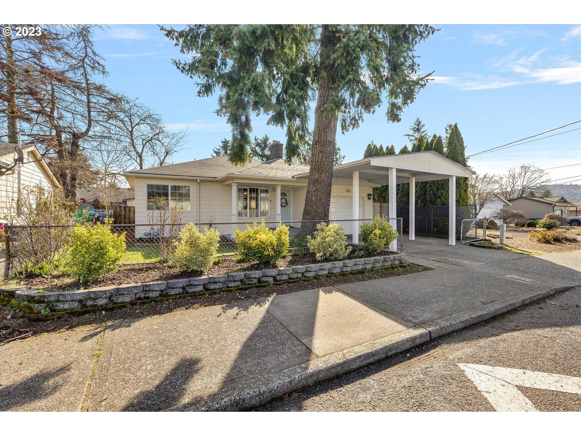 SFR located at 5022 SE 97th Ave