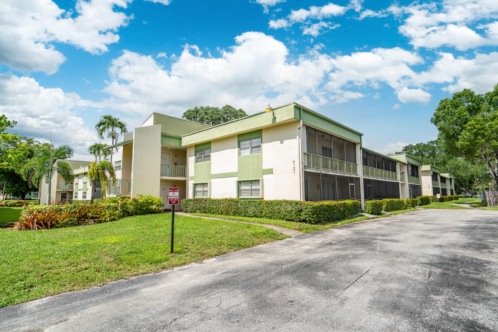 4121 NW 88th Ave Apt 102 #102, Coral Springs, FL — ZipRealty