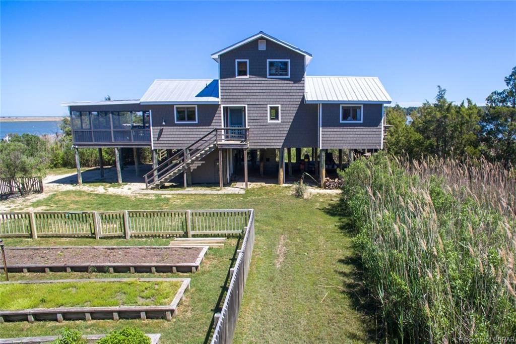 894 WOLF TRAP LN, ONEMO, VA — MLS 1712332 — CENTURY 21 Real Estate